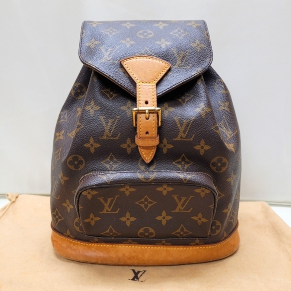 💎Authentic Louis Vuitton MM Montsouris Backpack - Picture 2 of 16